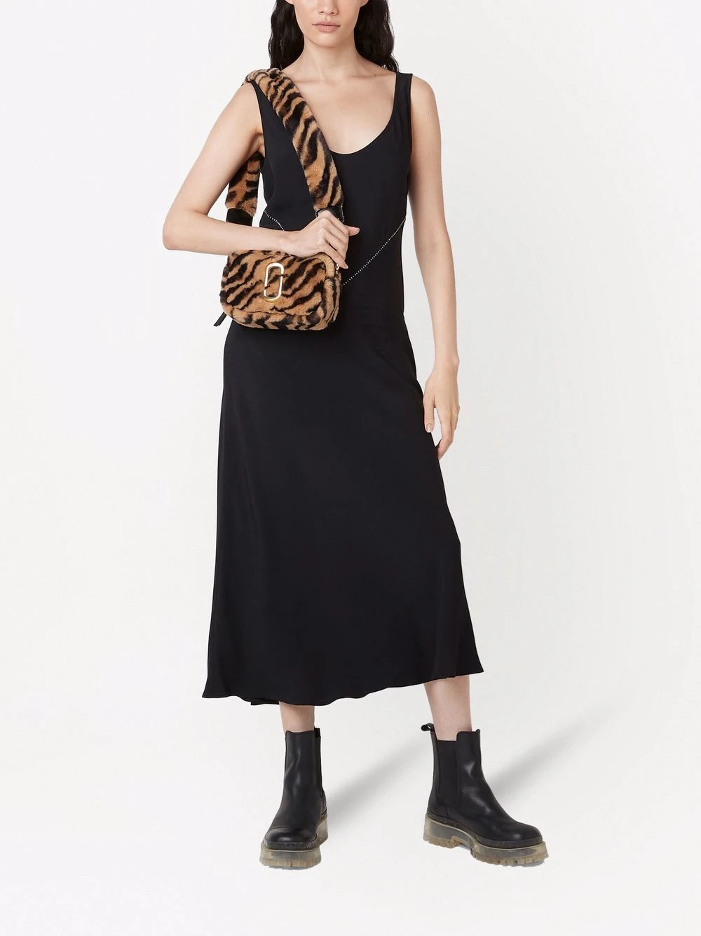 Wholesale ✨ Marc Jacobs The Snapshot tiger stripe faux fur crossbody 🧨 4 Marc Jacobs The Snapshot tiger stripe faux fur crossbody